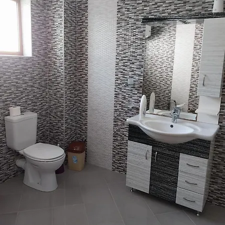 Prázdninový dům Shtepi Me Qera *