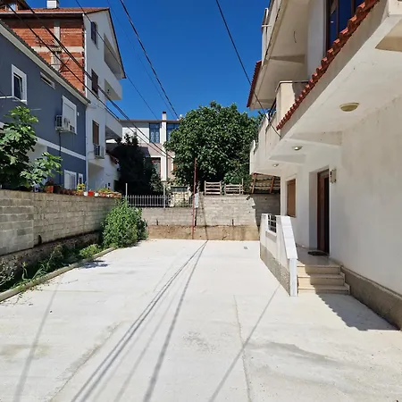 Hébergement de vacances Shtepi Me Qera *