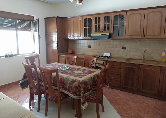 Shtepi Me Qera Casa de Férias Pogradec
